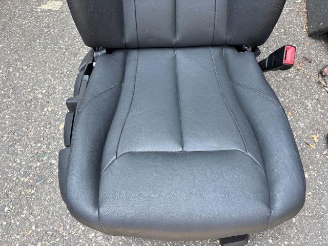 bontott BMW 3 GT Jobb első Ülés