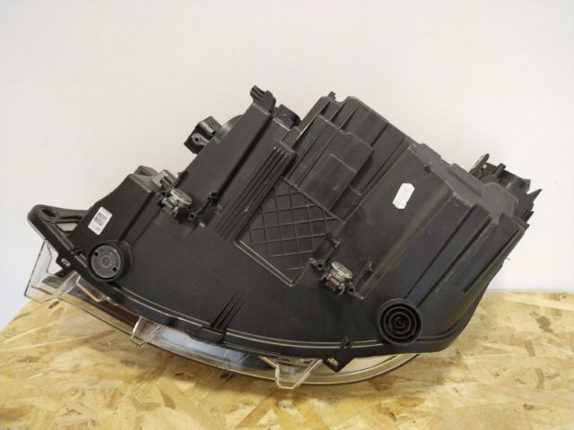 bontott BMW 3 GT Jobb Fényszóró