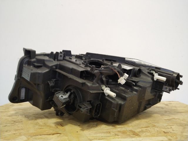 bontott BMW 3 GT Jobb Fényszóró