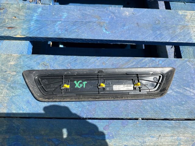 bontott BMW 3 GT Jobb hátsó Belső Küszöb Burkolat