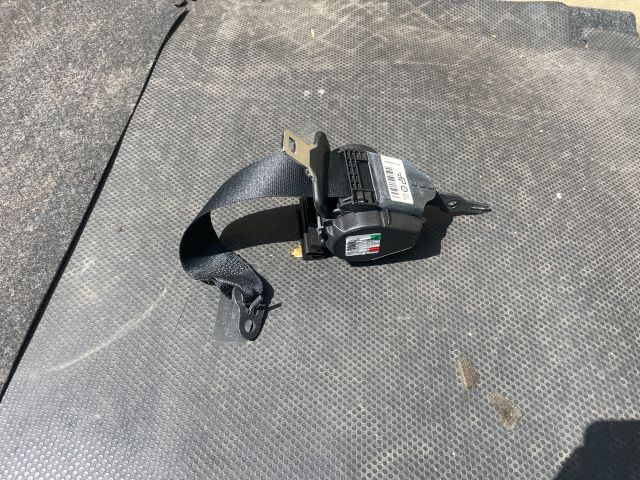 bontott BMW 3 GT Jobb hátsó Biztonsági Öv