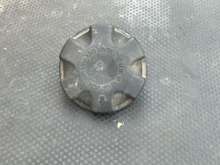 bontott BMW 3 GT Kiegyenlítőtartály Sapka