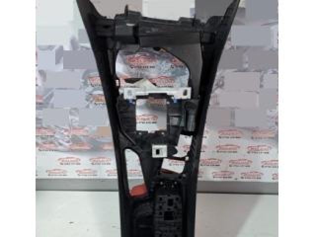 bontott BMW 3 GT Könyöklő