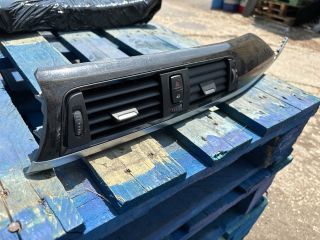 bontott BMW 3 GT Középső Szellőző