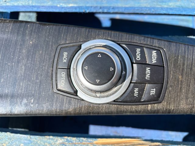 bontott BMW 3 GT Multimédia Vezérlő