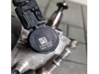 bontott BMW 4 Adagoló