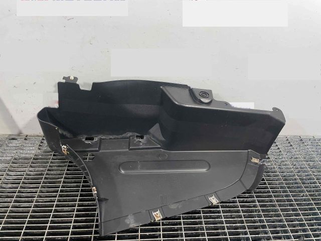 bontott BMW 4 Alsó Motorburkolat