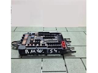 bontott BMW 4 Biztosítéktábla Motortér