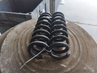 bontott BMW 4 Hátsó Rugó Pár