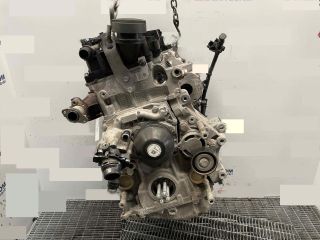 bontott BMW 4 Motor (Fűzött blokk hengerfejjel)