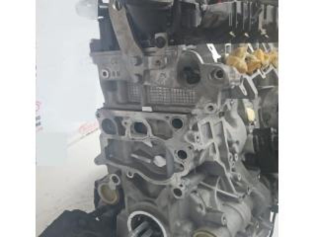 bontott BMW 4 Motor (Fűzött blokk hengerfejjel)