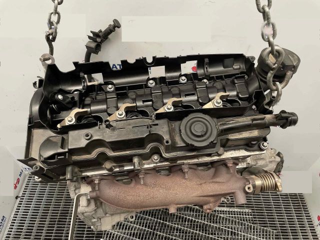 bontott BMW 4 Motor (Fűzött blokk hengerfejjel)