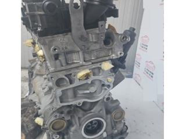 bontott BMW 4 Motor (Fűzött blokk hengerfejjel)