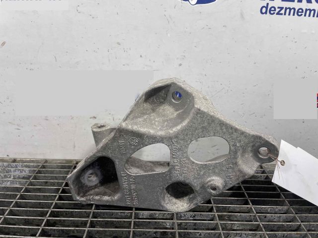 bontott BMW 4 Motor Tartó Bak Bal