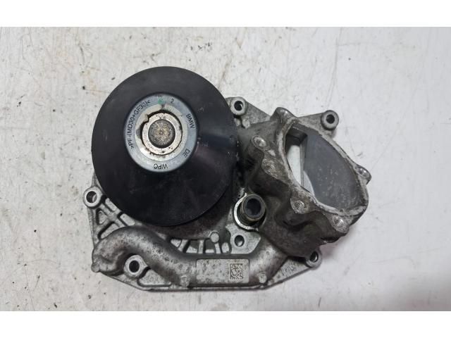 bontott BMW 4 Vízpumpa