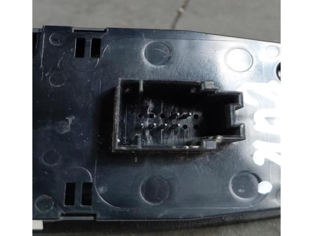 bontott BMW 4 Ablakemelő Kapcsoló Négyes / Kettes