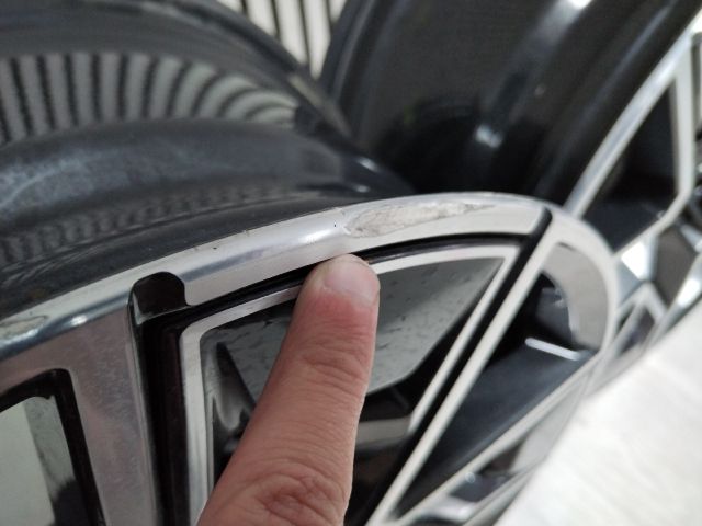 bontott BMW 4 Alufelni Szett