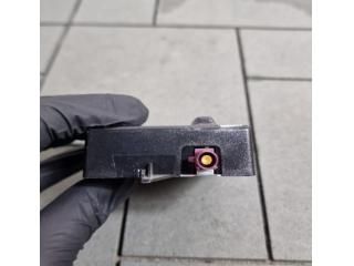 bontott BMW 4 Antenna Erősítő