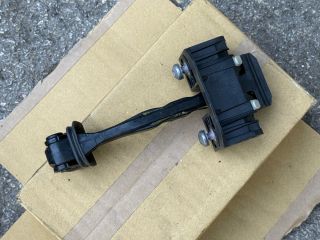 bontott BMW 4 Bal első Ajtóhatároló