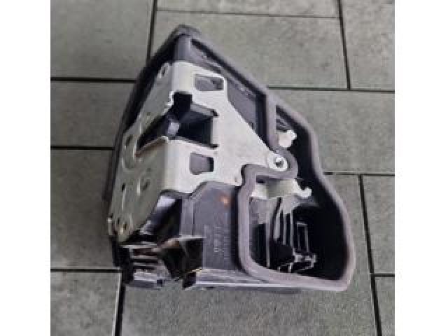 bontott BMW 4 Bal első Ajtózár