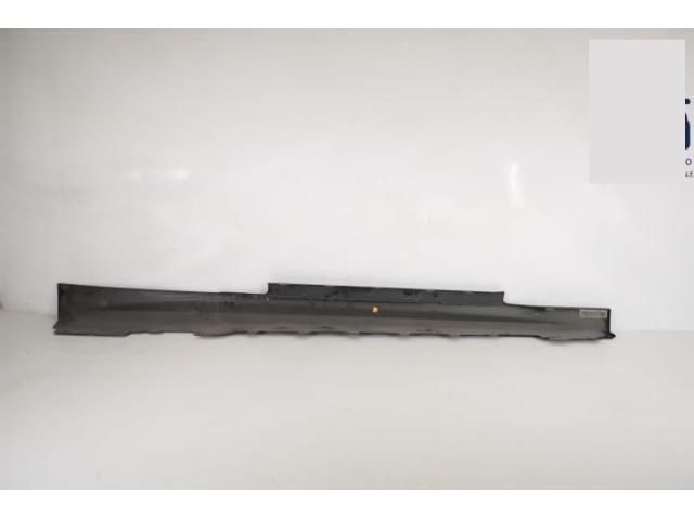 bontott BMW 4 Bal első Küszöb Díszléc