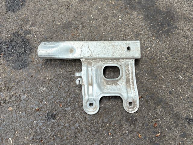 bontott BMW 4 Bal első Lökhárító Merevítő Tartó (Fém)