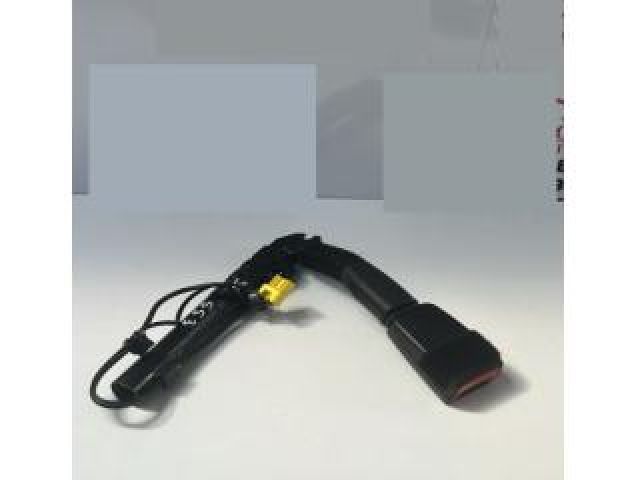 bontott BMW 4 Bal első Övfeszítő