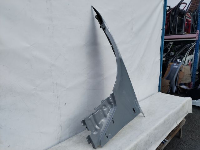 bontott BMW 4 Bal első Sárvédő