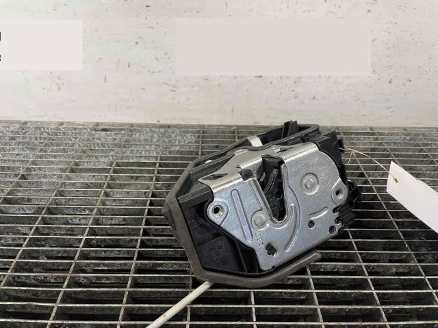 bontott BMW 4 Bal hátsó Ajtózár