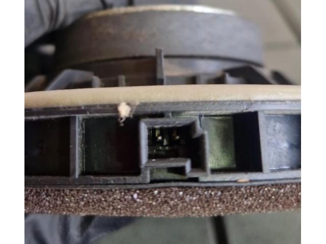 bontott BMW 4 Bal hátsó Hangszóró