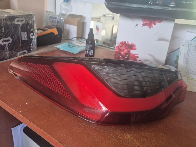 bontott BMW 4 Bal Hátsó Lámpa