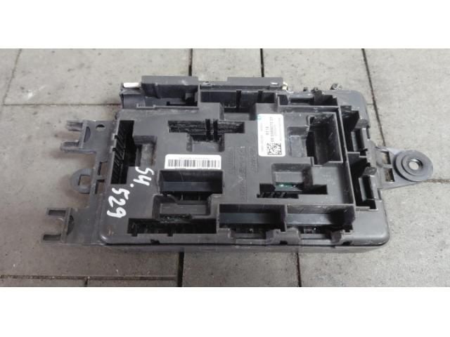 bontott BMW 4 Biztosítéktábla Utastér