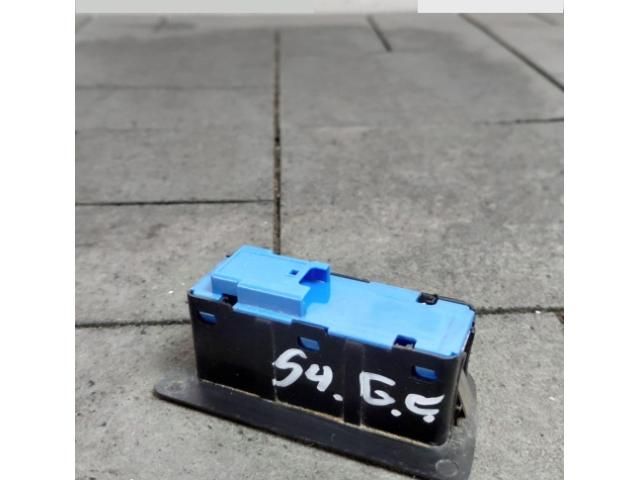 bontott BMW 4 Csomagtér Nyitó Kar / Gomb