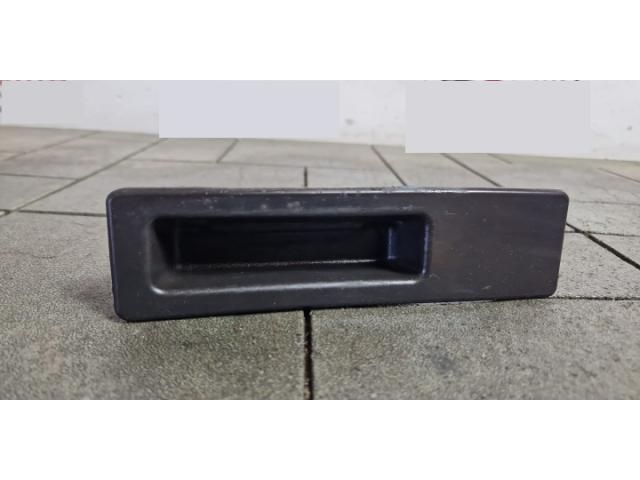 bontott BMW 4 Csomagtérajtó Kilincs