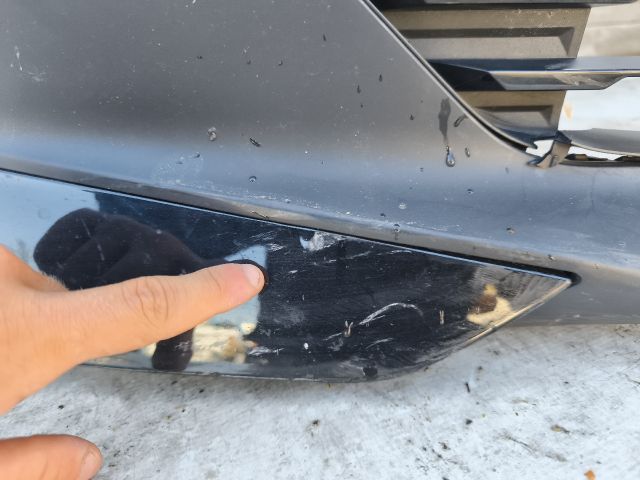 bontott BMW 4 Első Lökhárító (Részeivel)