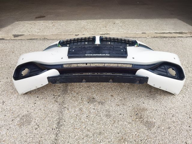 bontott BMW 4 Első Lökhárító (Részeivel)