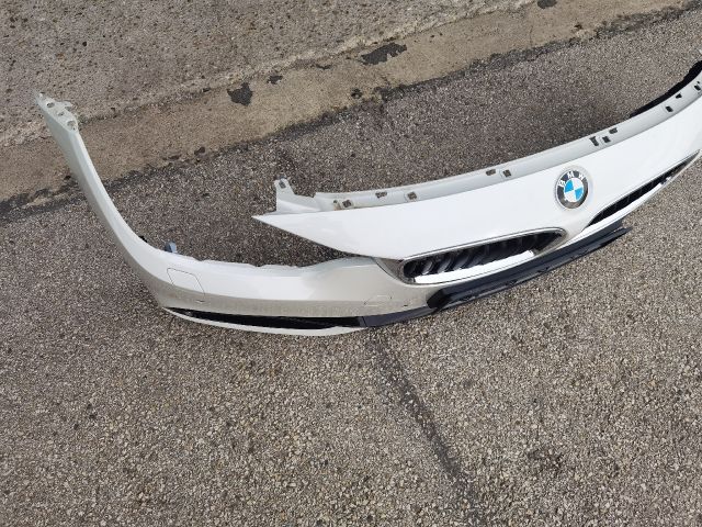 bontott BMW 4 Első Lökhárító (Részeivel)