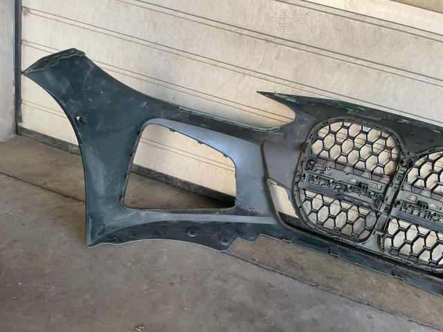 bontott BMW 4 Első Lökhárító (Üresen)