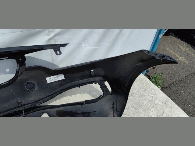 bontott BMW 4 Első Lökhárító (Üresen)