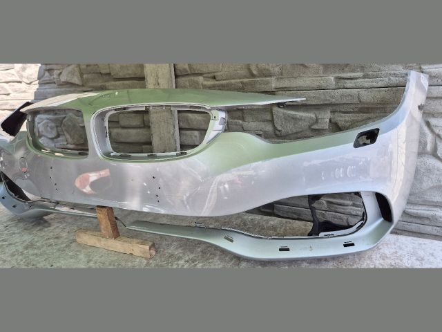 bontott BMW 4 Első Lökhárító (Üresen)