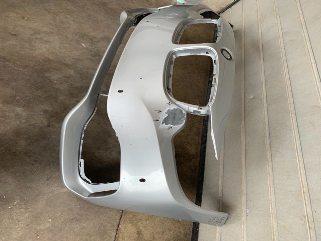 bontott BMW 4 Első Lökhárító (Üresen)