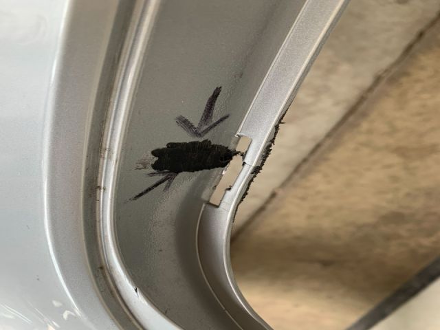 bontott BMW 4 Első Lökhárító (Üresen)