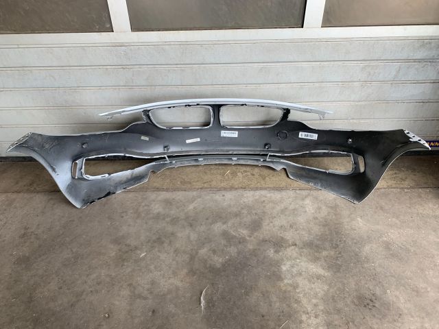 bontott BMW 4 Első Lökhárító (Üresen)