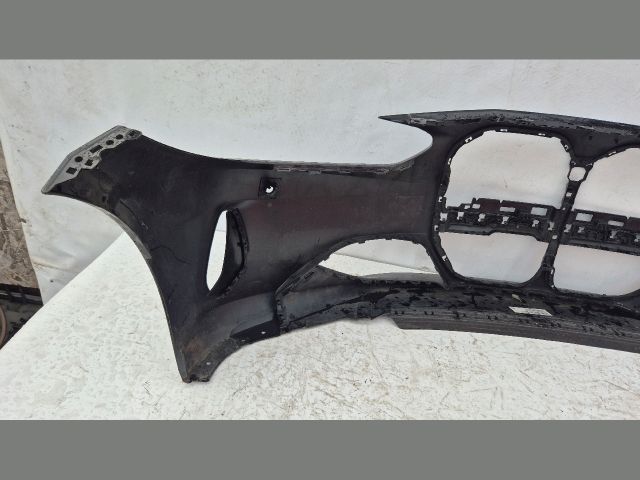 bontott BMW 4 Első Lökhárító (Üresen)