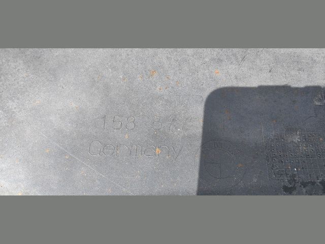 bontott BMW 4 Első Lökhárító (Üresen)