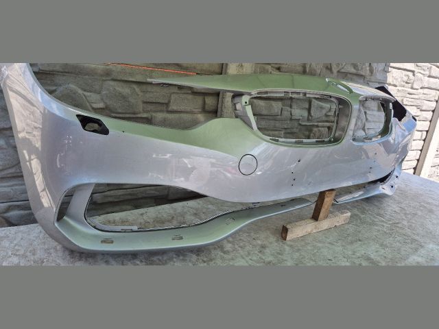 bontott BMW 4 Első Lökhárító (Üresen)