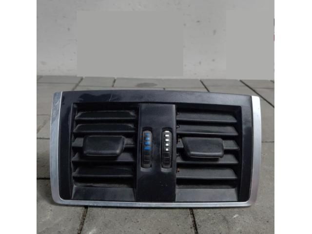 bontott BMW 4 Hátsó középső Szellőző