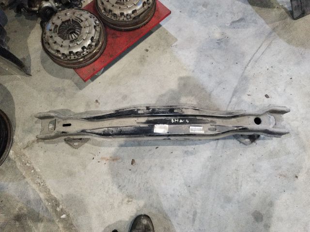 bontott BMW 4 Hátsó Lökhárító Merevítő (Fém)