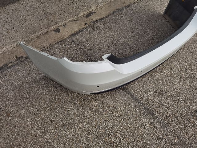 bontott BMW 4 Hátsó Lökhárító (Részeivel)