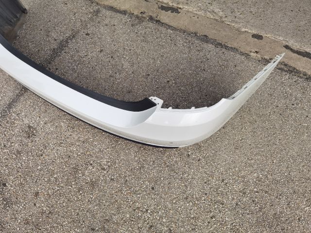 bontott BMW 4 Hátsó Lökhárító (Részeivel)